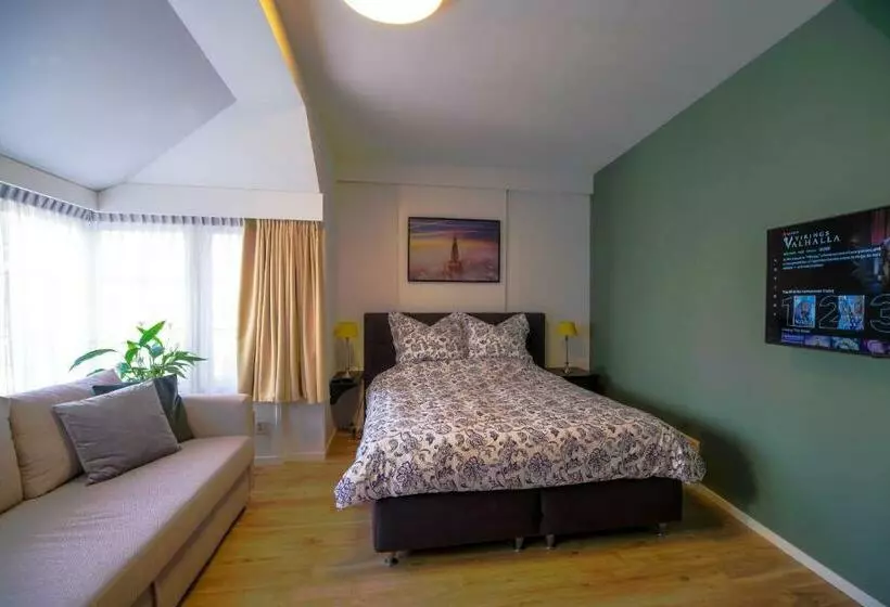 ペンション Unique Courtyard House With Sauna In Alkmaar City Center