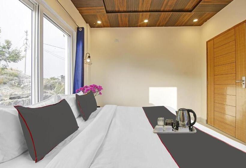 בית מלון כפרי Super Collection O Grey Castle Inn