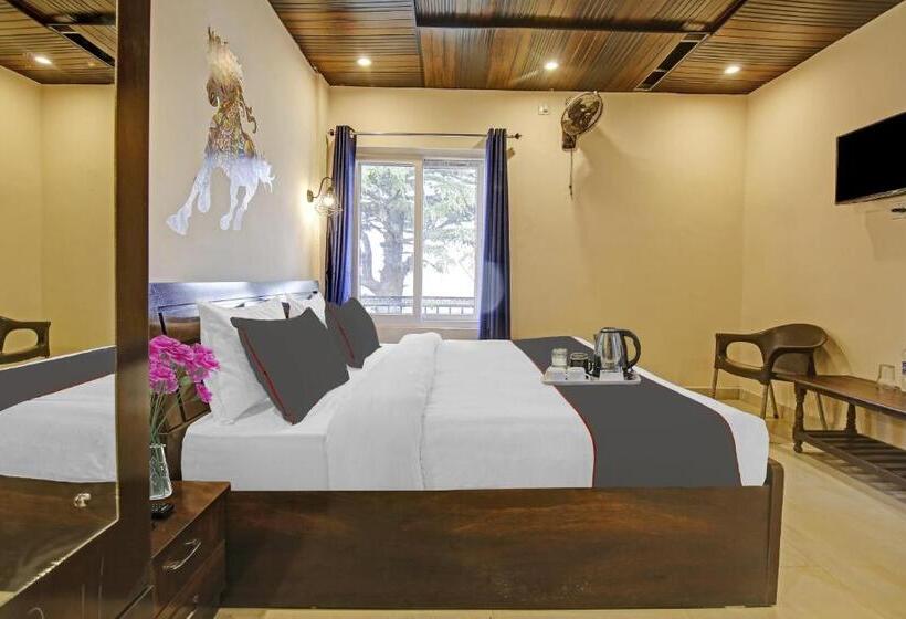 בית מלון כפרי Super Collection O Grey Castle Inn