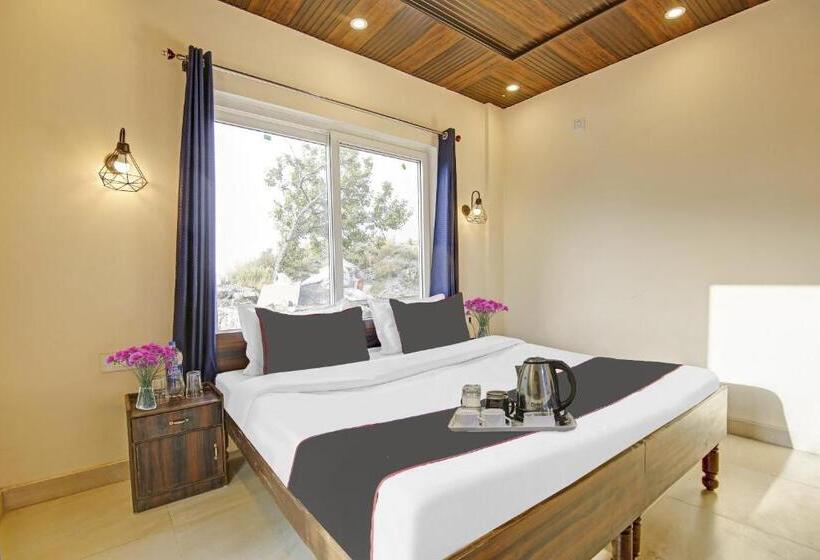 בית מלון כפרי Super Collection O Grey Castle Inn