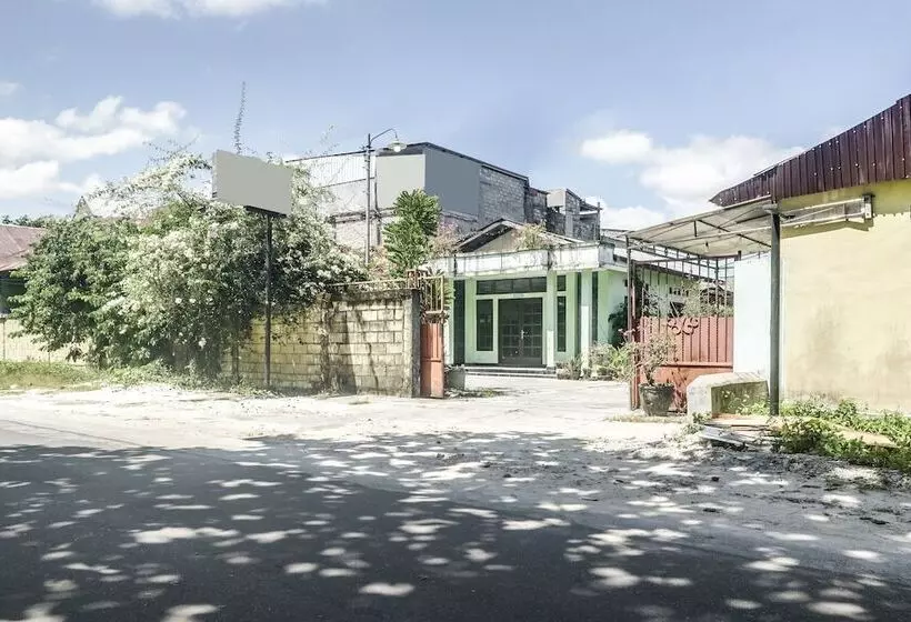 ホテル Oyo 91262 Wisma Sido Moro