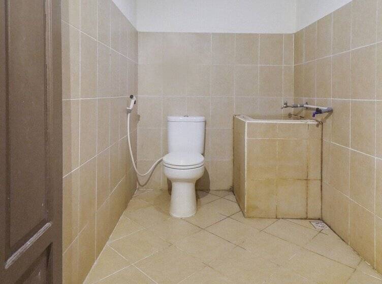 בית מלון כפרי Oyo 91262 Wisma Sido Moro