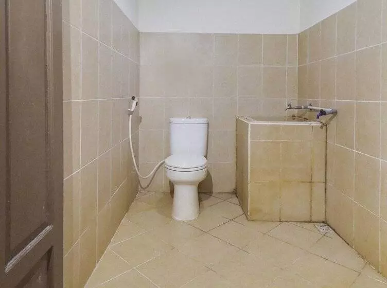 ホテル Oyo 91262 Wisma Sido Moro