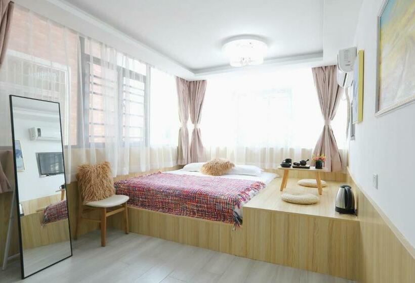 Pensiune 厦门路家原宿