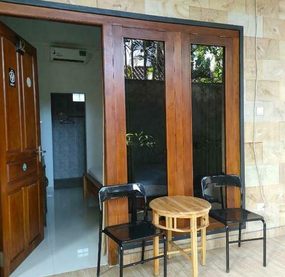 پانسیون Mandira Surf Stay By Sila Dharma