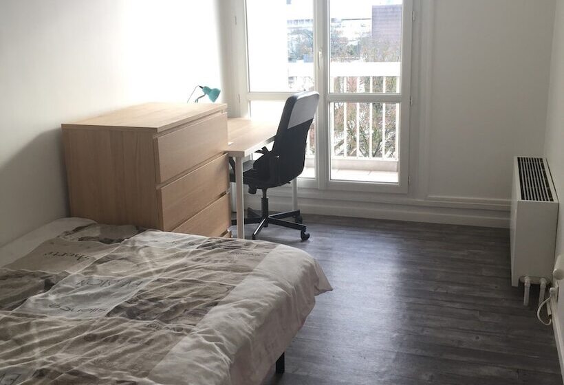 پانسیون Home Peace Hôte Three