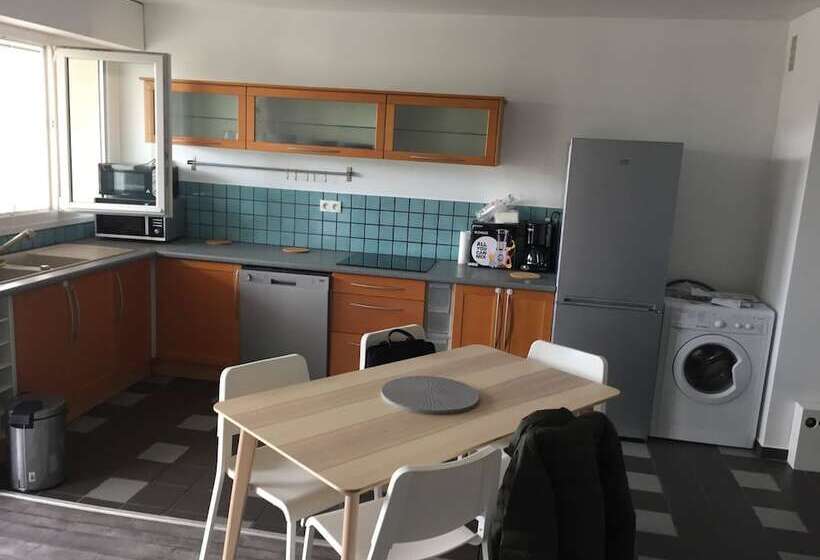 پانسیون Home Peace Hôte Three