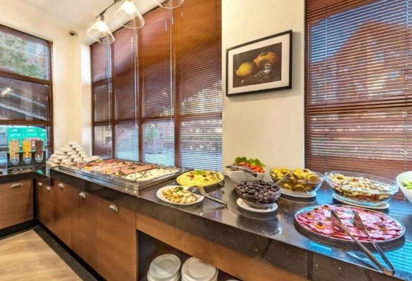 500м. от лифта сладък дом в белведере спа комплекс