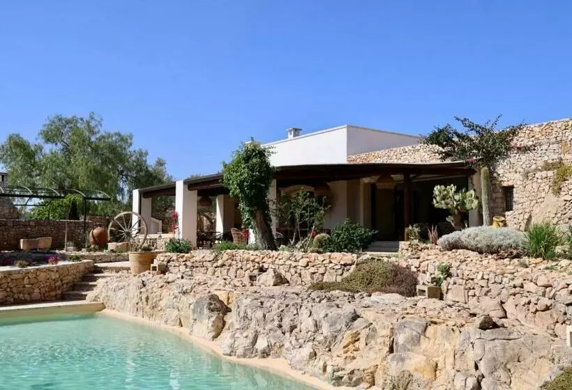 Hotelli Tenuta Negroamaro