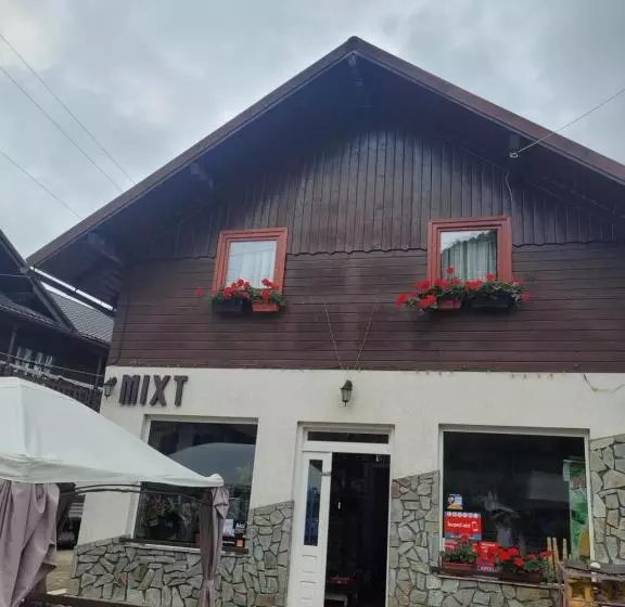 Rustic Hostel Vidra