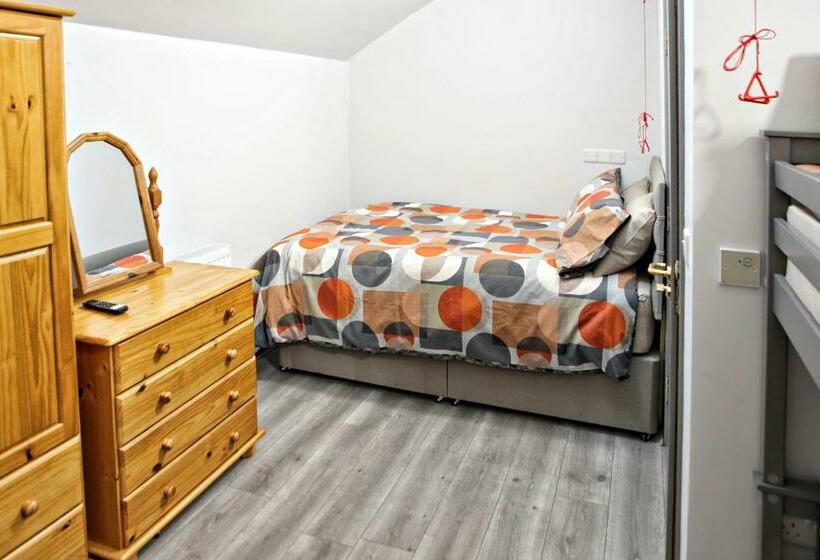 Aunt Rachel S Barn Hostel