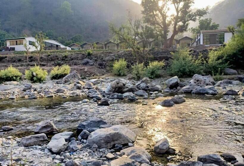 Hotel The Ayali Riverside Resort