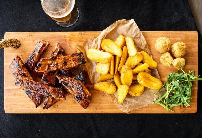 פנסיון Leeuwkop Hunting Safaris