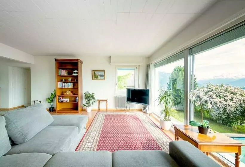 پانسیون Rooms In Splendid Apartment With Parking Stunning Lake View