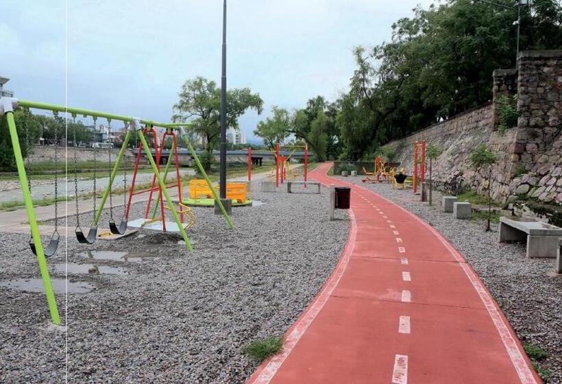 Amplio Depto En El Centro, Vista Al Parque Lineal