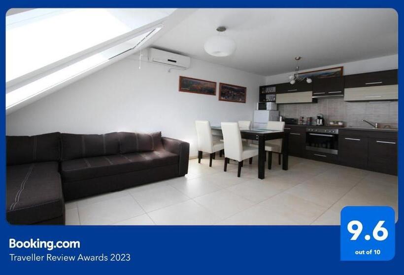 Blonde River Apartman Sőtér Szeged