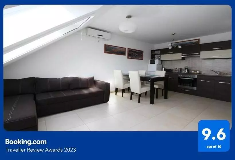 Blonde River Apartman Sőtér Szeged