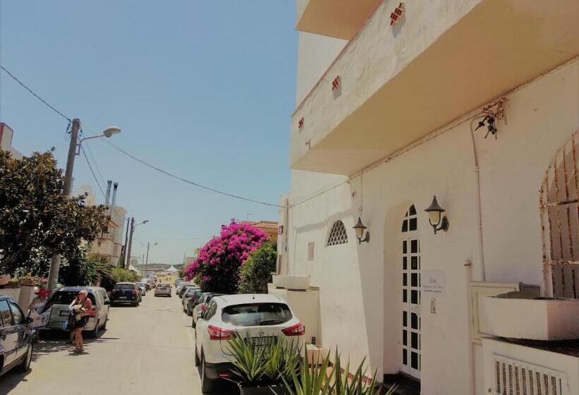 Отель Noto Marina Beach