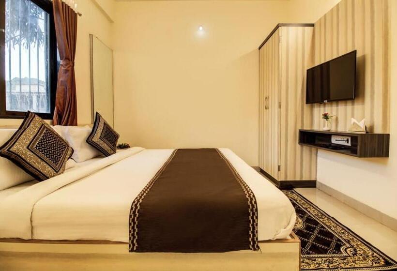 هتل Padmavati Palace