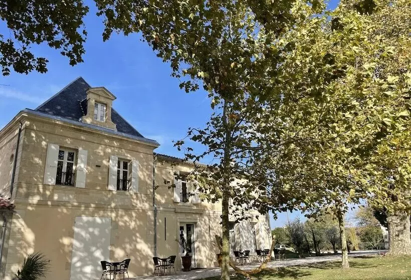 Aamiaismajoitus (B&B) Château De Neyran Chambre D Hôtes & Spa