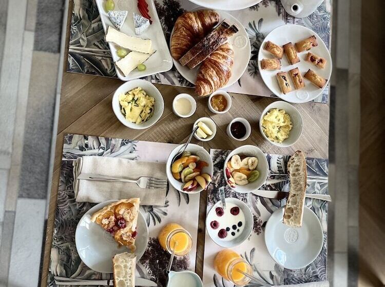 ベッドアンドブレックファースト Château De Neyran Chambre D Hôtes & Spa