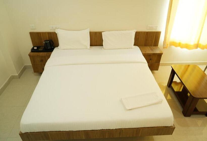 فندق 5 Star Grand  Premium