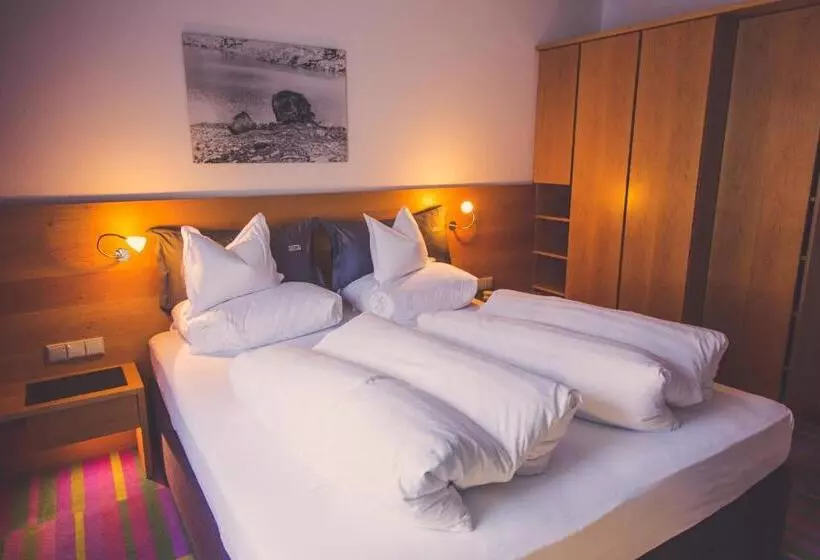 Quality Hosts Arlberg   Hotel Anton