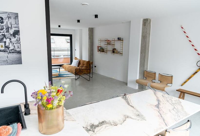 هتل Espace 43 Les 7 Chambres