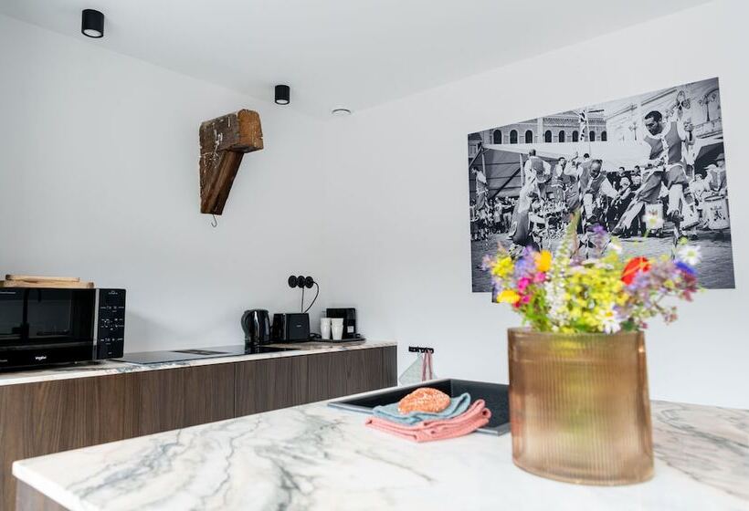 هتل Espace 43 Les 7 Chambres