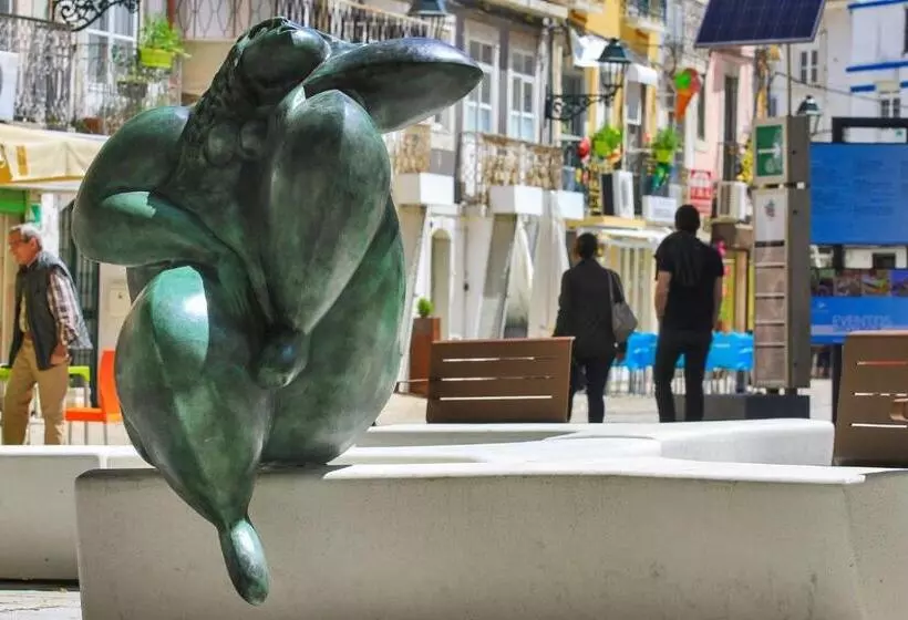 Teodósio   Ar Condicionado Perto Praias   Zona Central