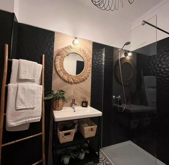 Teodósio   Ar Condicionado Perto Praias   Zona Central