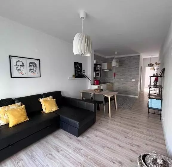 Teodósio   Ar Condicionado Perto Praias   Zona Central