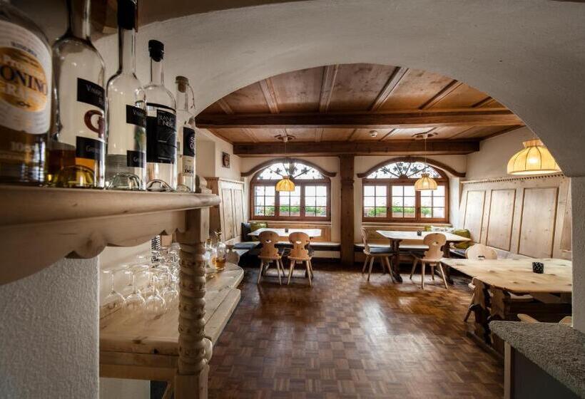 Historic Hotel Crusch Alva