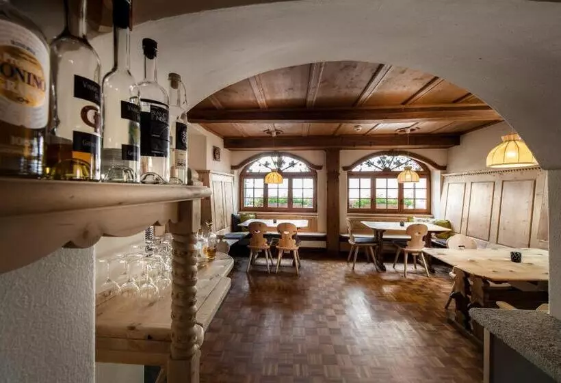 Historic Hotel Crusch Alva