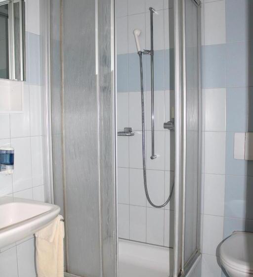 酒店 & Bildungshaus St. Jodern