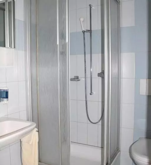 酒店 & Bildungshaus St. Jodern