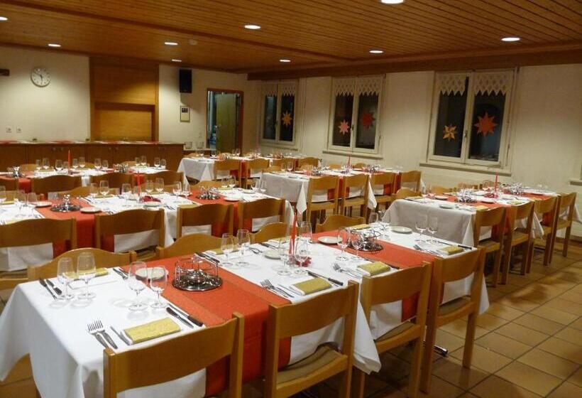 酒店 & Bildungshaus St. Jodern