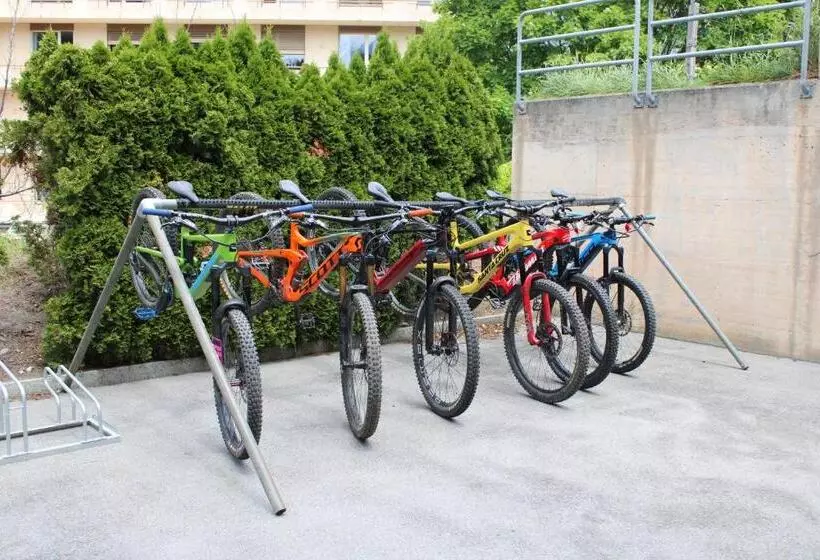 酒店 & Bildungshaus St. Jodern