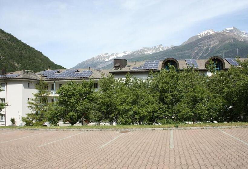 酒店 & Bildungshaus St. Jodern