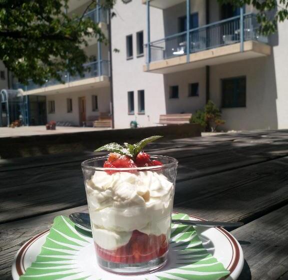 酒店 & Bildungshaus St. Jodern