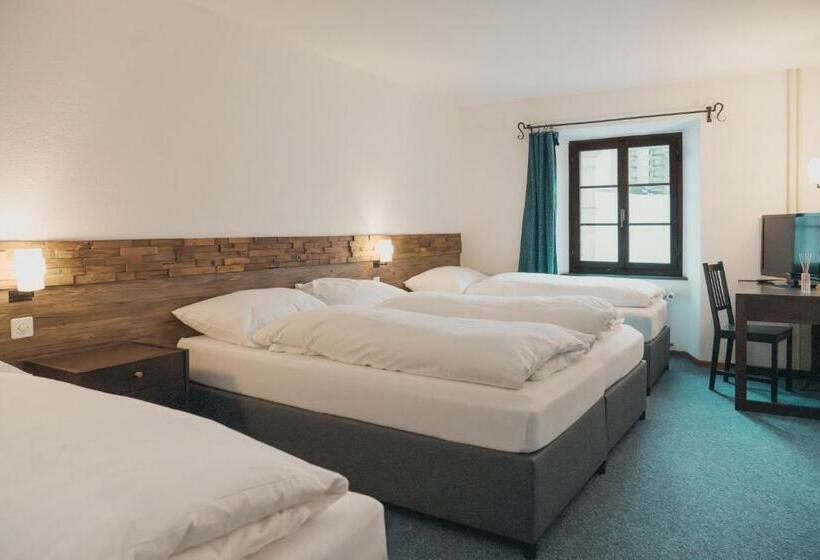 Отель Brocco & Posta