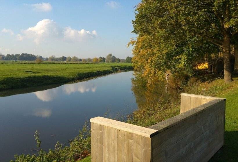 ホテル De Ruwenberg Den Bosch   Sint Michielsgestel