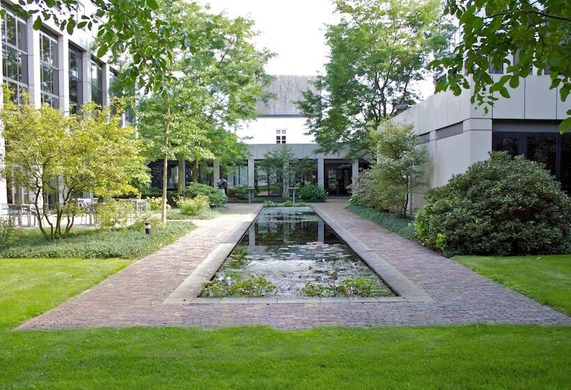 ホテル De Ruwenberg Den Bosch   Sint Michielsgestel