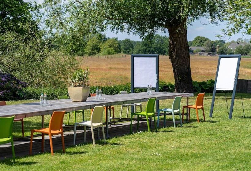 ホテル De Ruwenberg Den Bosch   Sint Michielsgestel