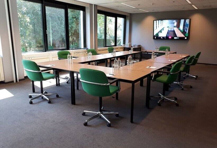 ホテル De Ruwenberg Den Bosch   Sint Michielsgestel