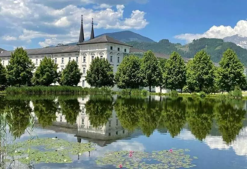 ホテル Die Traube