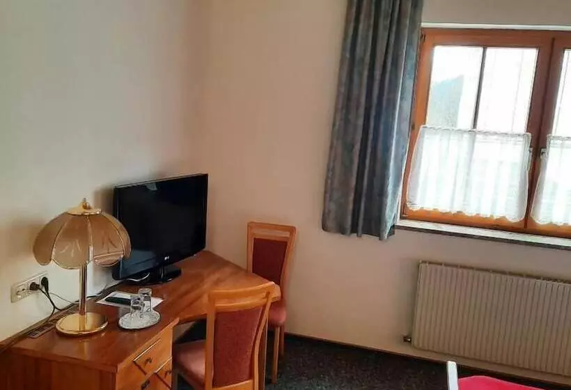 ホテル Die Traube