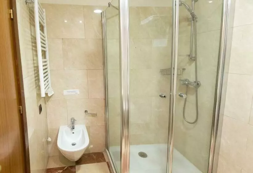 فندق Garelos Betanzos