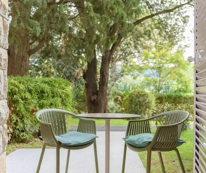 هتل Holiday Park Vile  Terme Krka