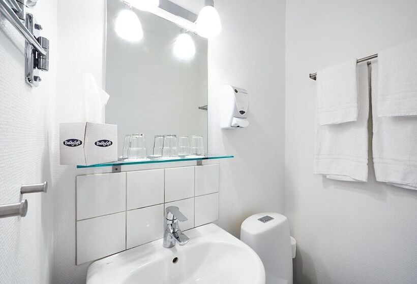 فندق L Västerås